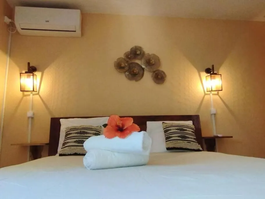 Viens Sur La Cote D'Azure De Bouillante! Apartment